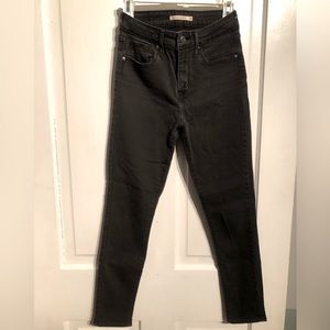 Black Levi Skinny Jeans
